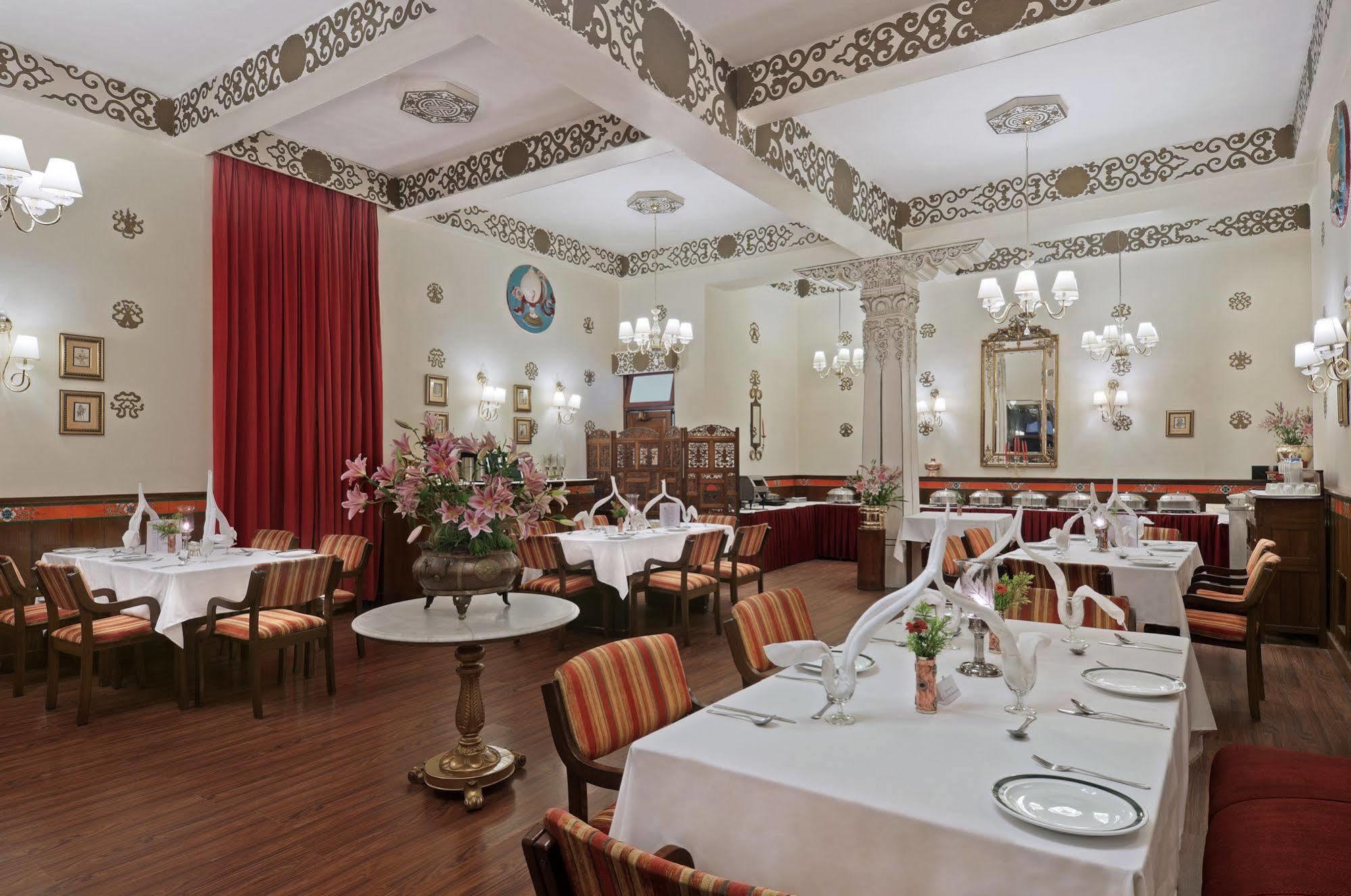 The Elgin Norkhill - Heritage Resort And Spa Гангток Екстериор снимка